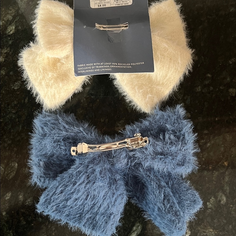 Universal Thread Kids' Fuzzy Hair Bow Set - White & Blue - Picture 3 of 3